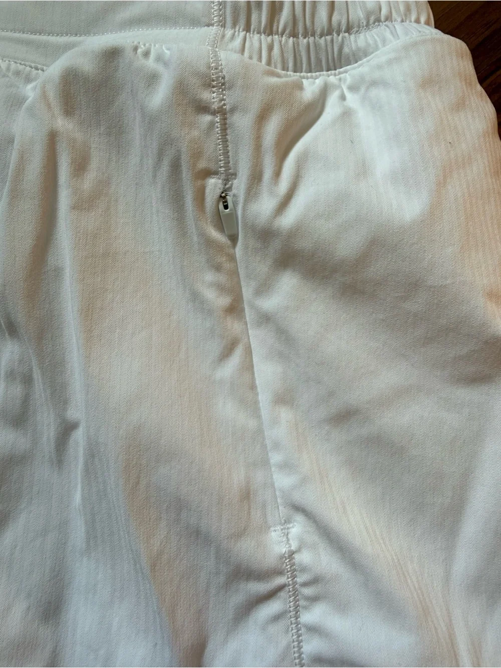 Lululemon Hotty Hot High-Rise Skirt in white size 8